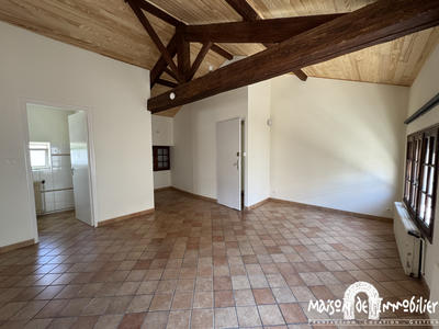 Appartement - 64 m² - 2 pièces