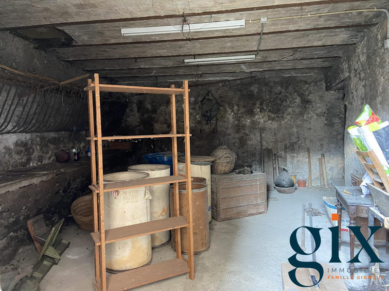 Maison - 100 m² - 2 pièces