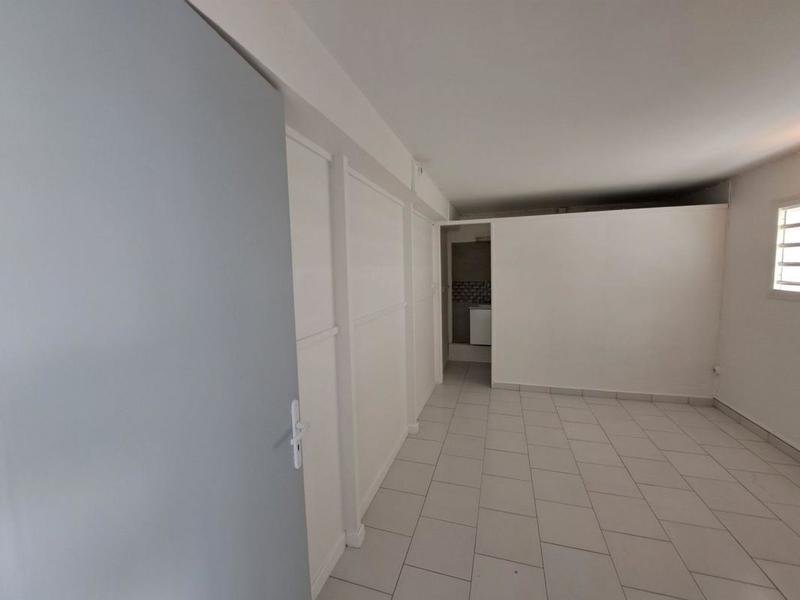Maison - 225 m² - 7 pièces