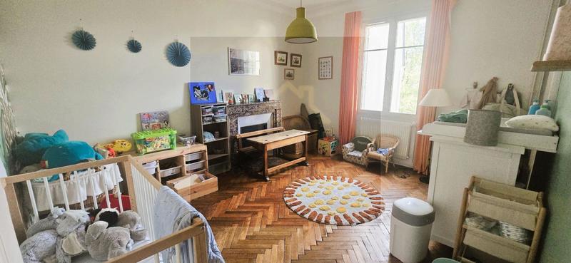 Maison bourgeoise - 135 m² - 6 pièces