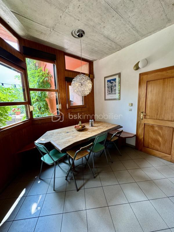 Maison de village - 260 m² - 13 pièces