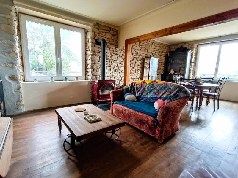 Maison - 104 m² - 4 pièces