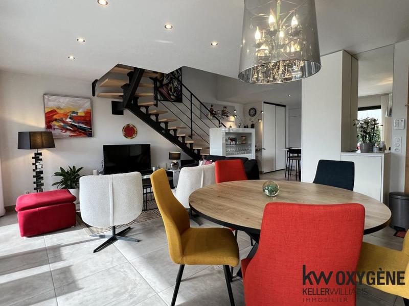 Maison - 98 m² - 5 pièces