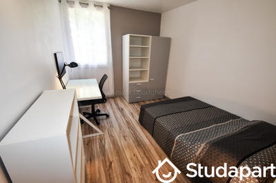 Chambre - 10 m² - 1 pièce