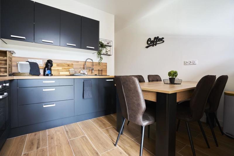 Maison - 100 m² - 6 pièces