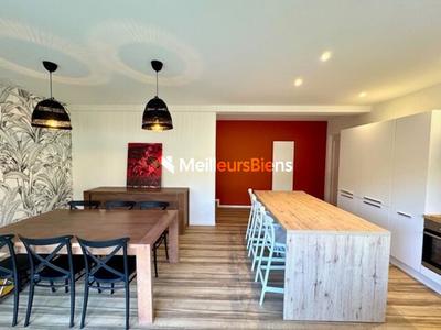Immeuble - 244 m² - 10 pièces
