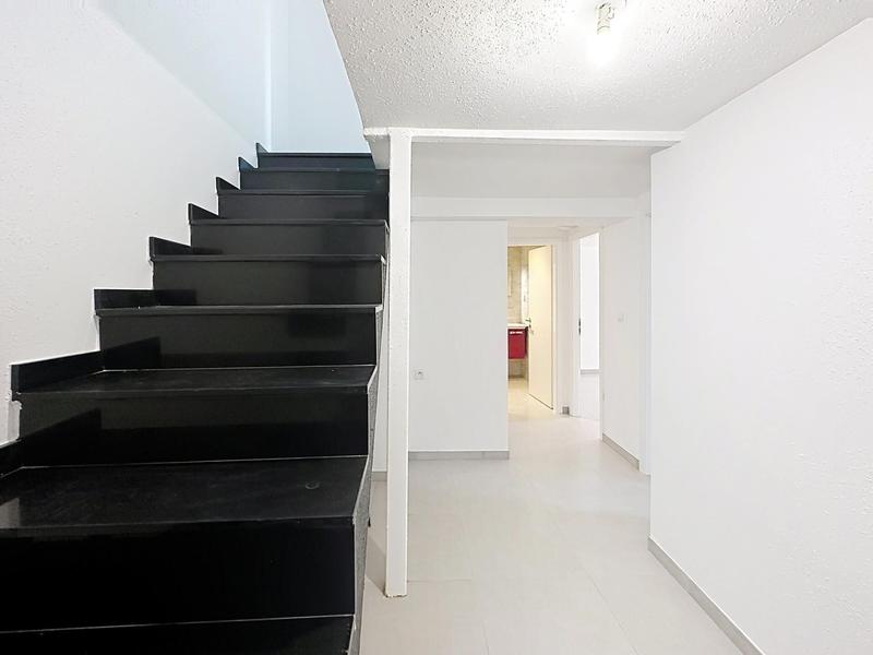 Maison - 217 m² - 7 pièces