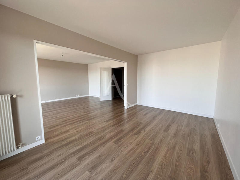 Appartement - 120 m² - 5 pièces