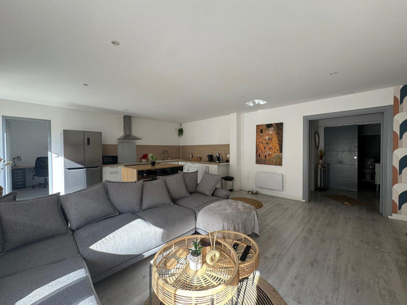 Appartement - 98 m² - 4 pièces