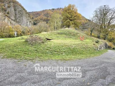 Terrain constructible - 1 339 m²