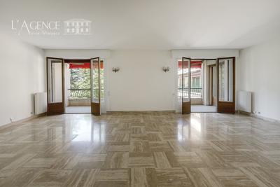 Appartement - 113 m² - 3 pièces