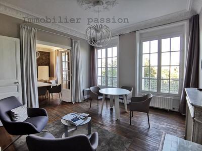 Appartement ancien - 108 m² - 5 pièces
