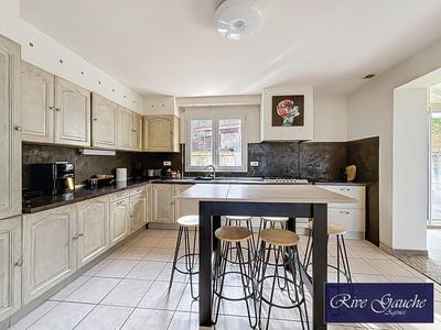 Maison - 156 m² - 6 pièces