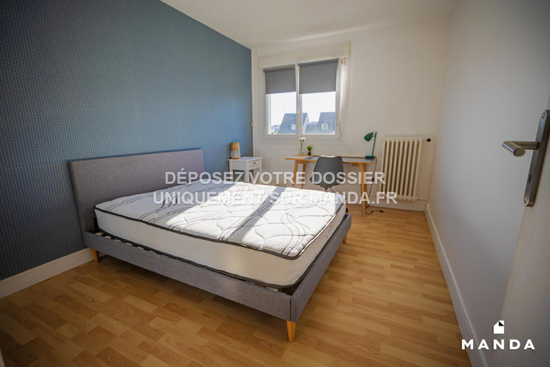 Chambre - 10 m² - 5 pièces