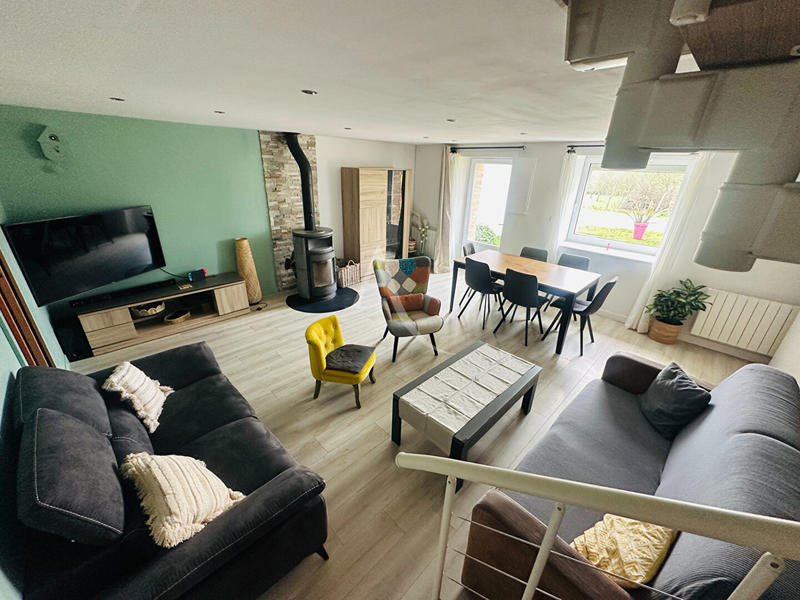 Maison - 98 m² - 5 pièces