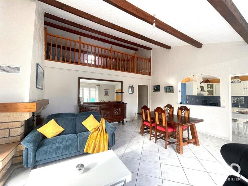 Maison - 98 m² - 4 pièces