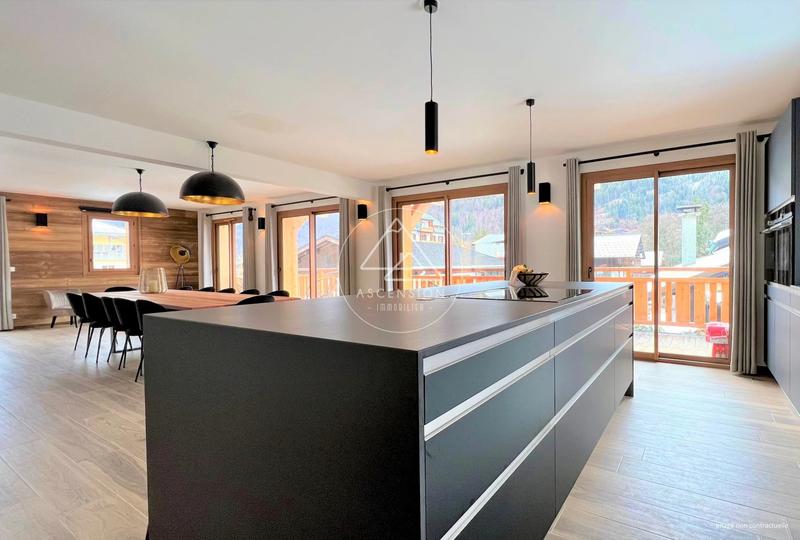 Appartement - 93 m² - 4 pièces