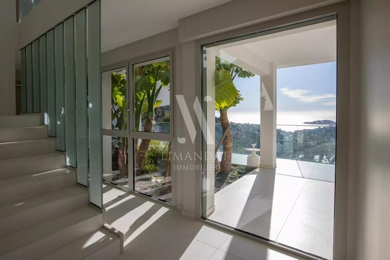 Villa - 440 m² - 8 pièces