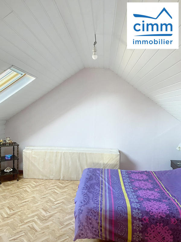 Maison - 95 m² - 5 pièces