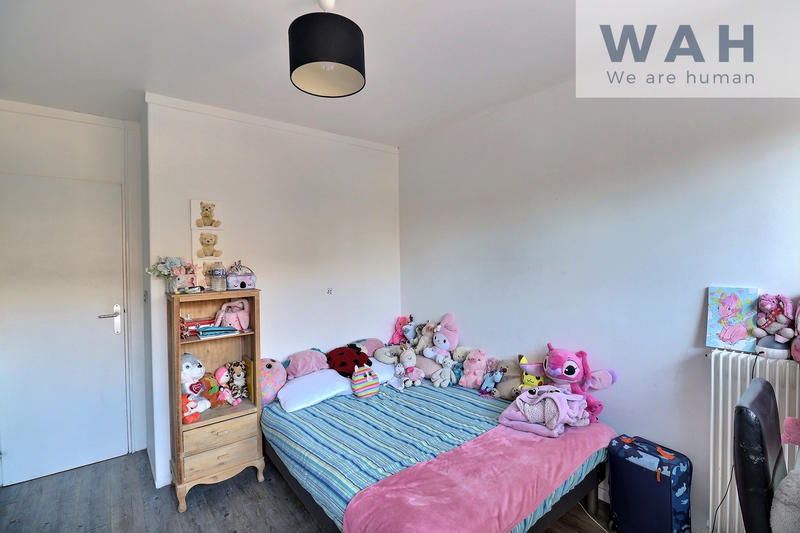 Appartement - 97 m² - 5 pièces