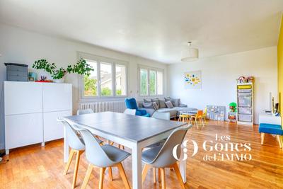 Villa - 157 m² - 7 pièces