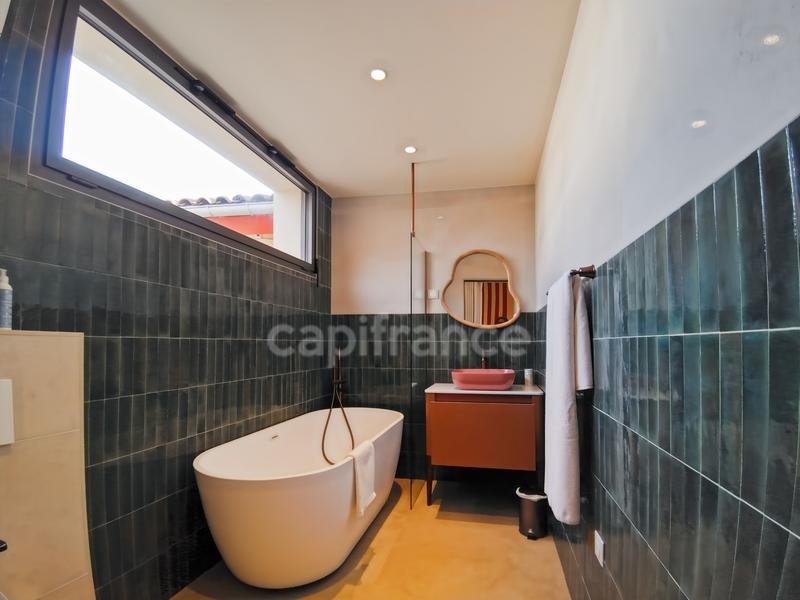 Fonds de commerce - 200 m²