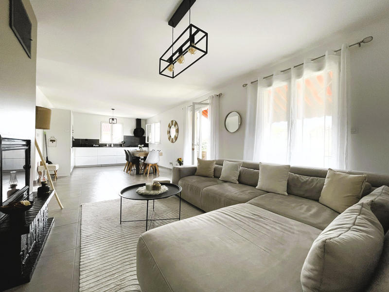 Villa - 107 m² - 5 pièces