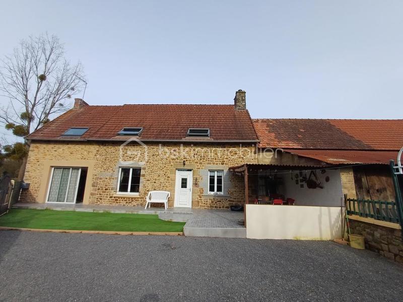 Maison - 110 m² - 5 pièces