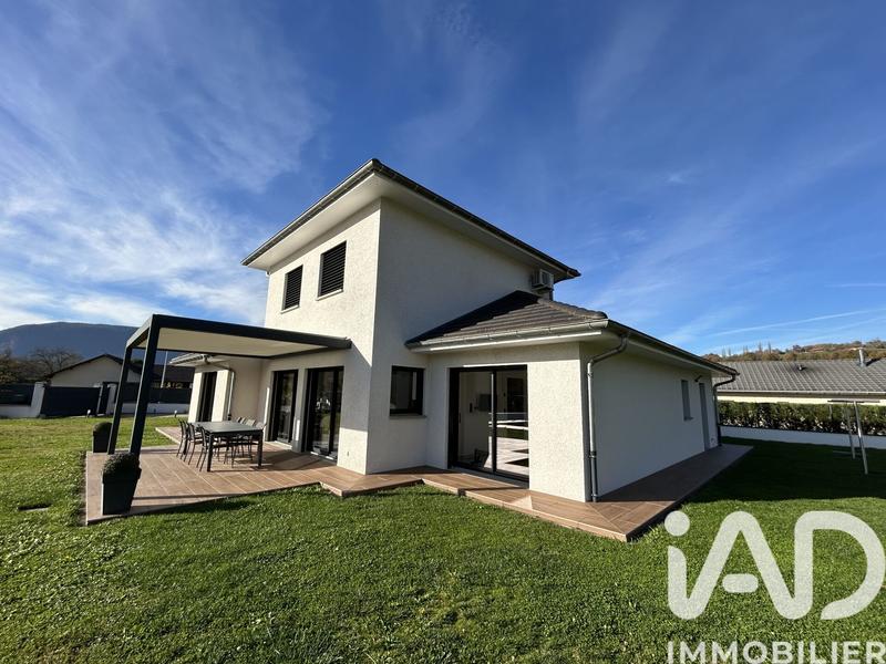 Maison - 136 m² - 7 pièces