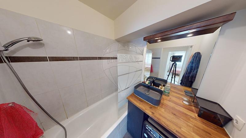 Appartement - 75 m² - 4 pièces