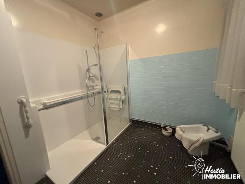 Maison - 180 m² - 8 pièces