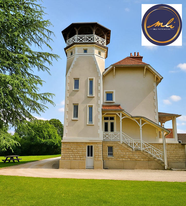 Villa - 264 m² - 10 pièces