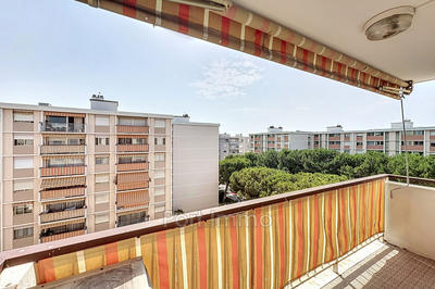 Appartement - 81 m² - 3 pièces