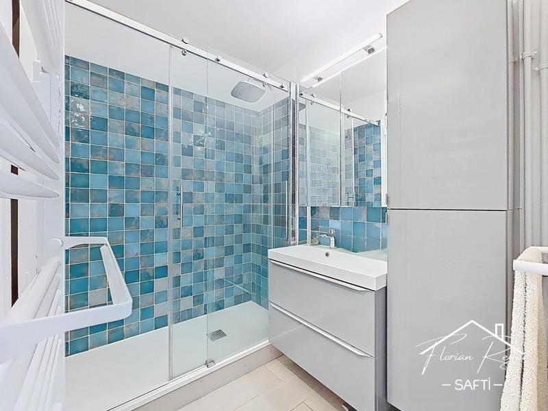 Appartement - 84 m² - 4 pièces