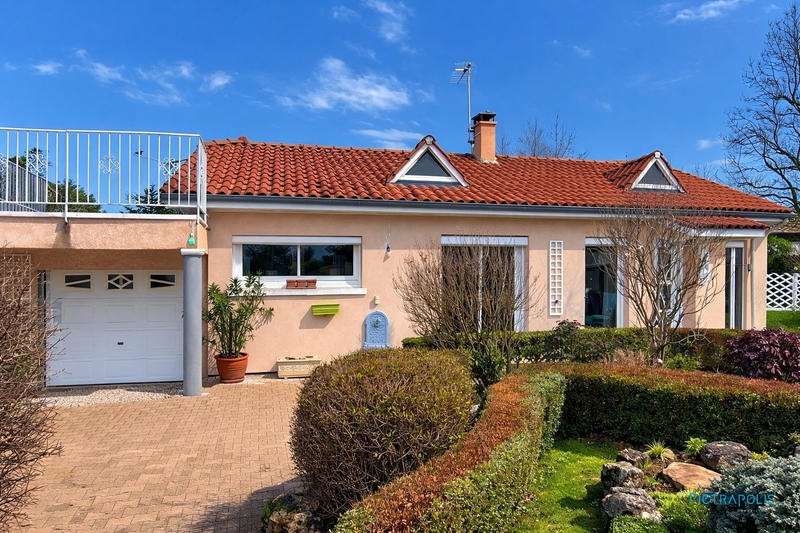 Maison - 101 m² - 4 pièces