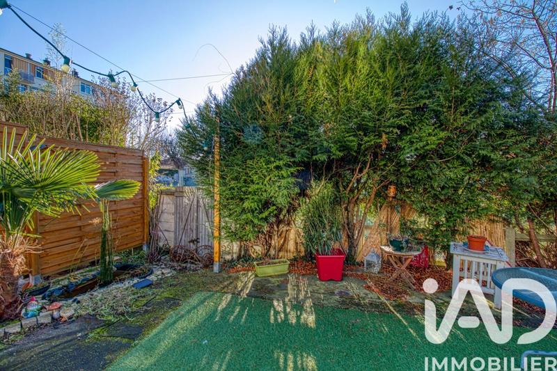 Maison - 151 m² - 8 pièces