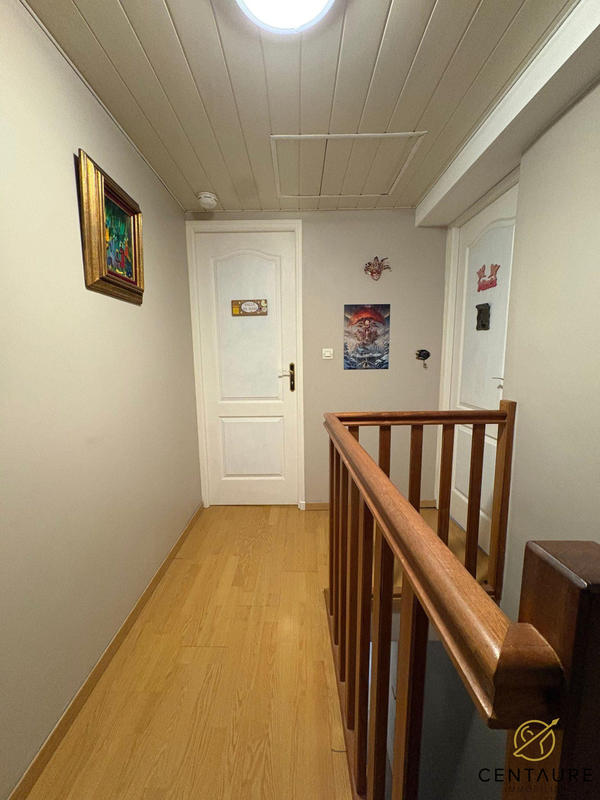 Maison - 191 m² - 7 pièces