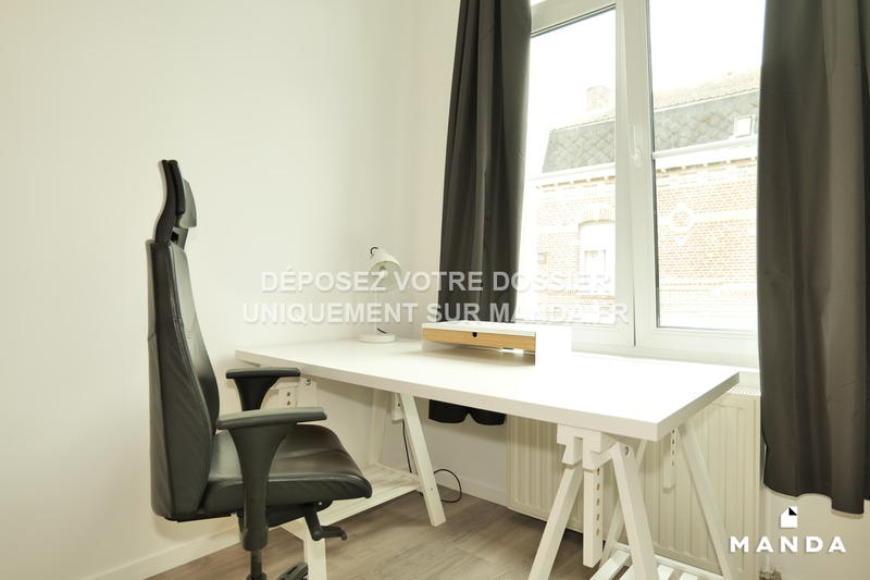 Chambre - 11 m² - 4 pièces