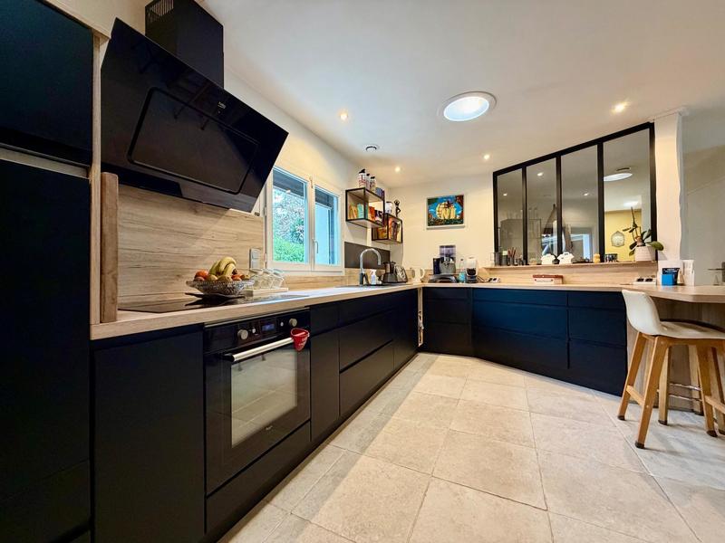 Maison - 162 m² - 7 pièces