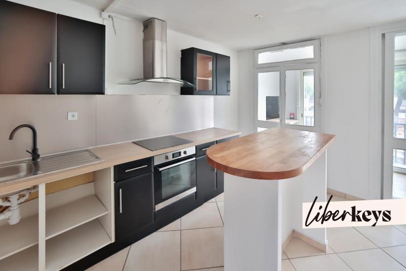 Appartement - 80 m² - 3 pièces