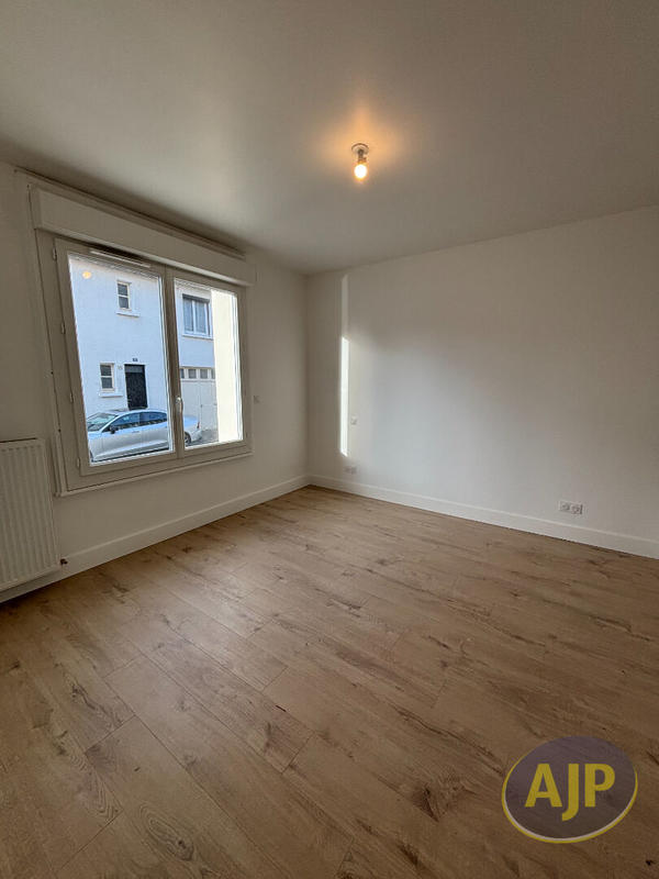 Maison - 94 m² - 4 pièces