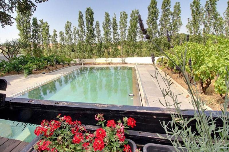 Demeure - 305 m² - 11 pièces