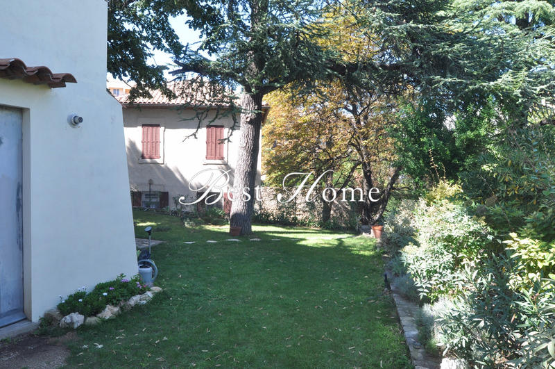 Appartement - 102 m² - 3 pièces