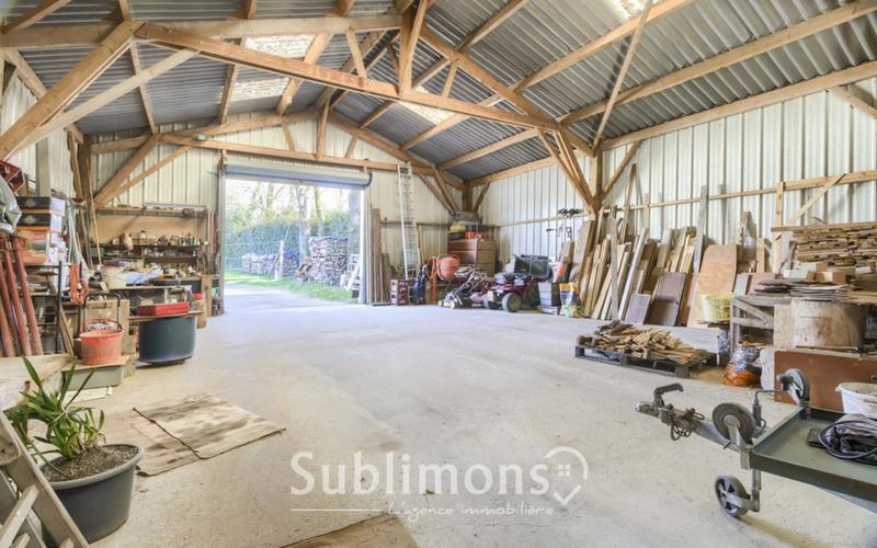 Maison traditionnelle - 203 m² - 9 pièces