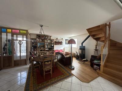Maison - 136 m² - 6 pièces