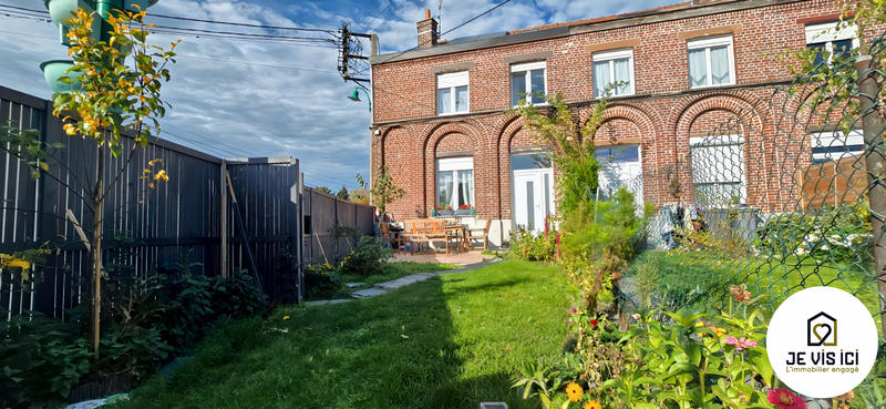 Maison - 98 m² - 5 pièces