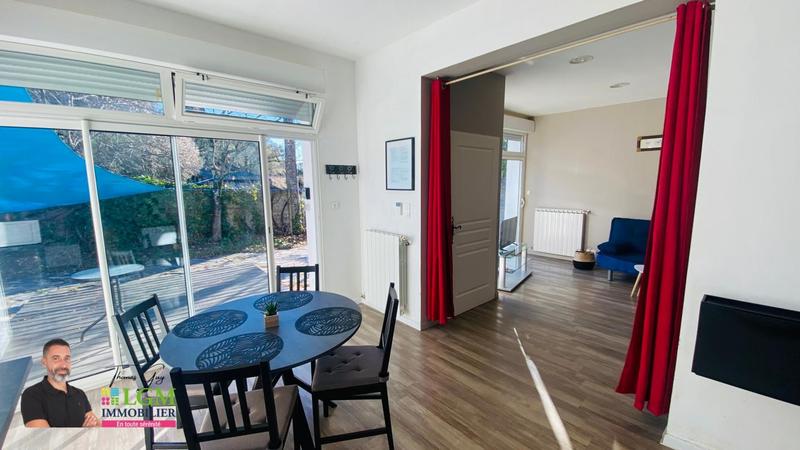 Maison - 255 m² - 6 pièces