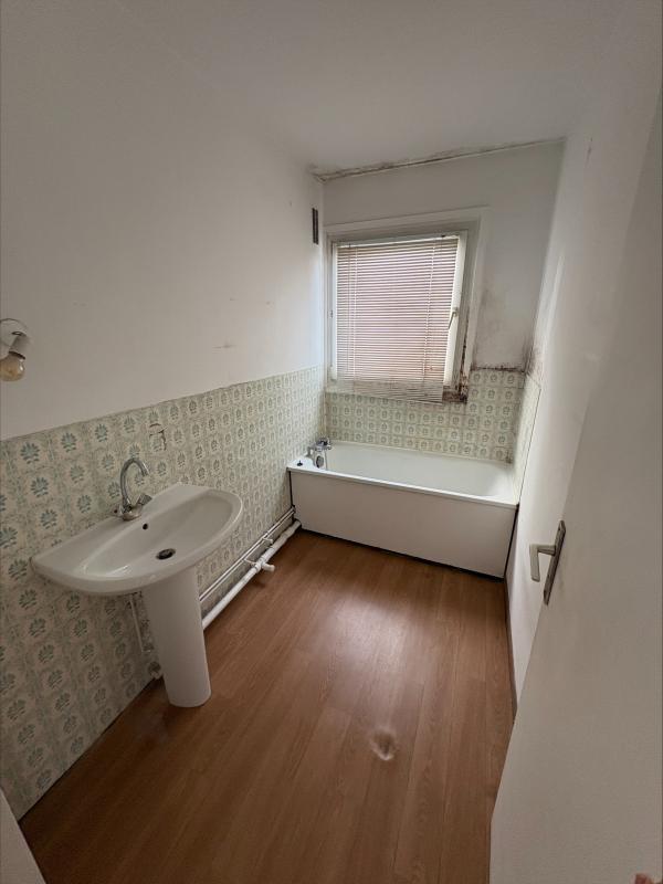 Appartement ancien - 73 m² - 4 pièces