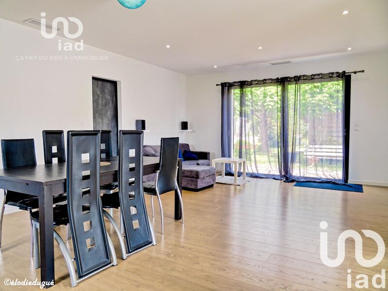 Maison - 90 m² - 4 pièces