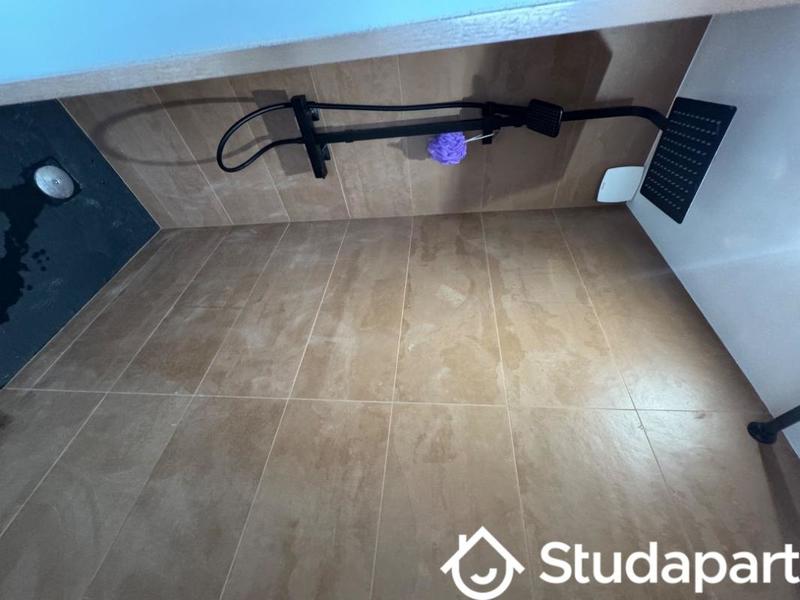 Chambre - 12 m² - 1 pièce